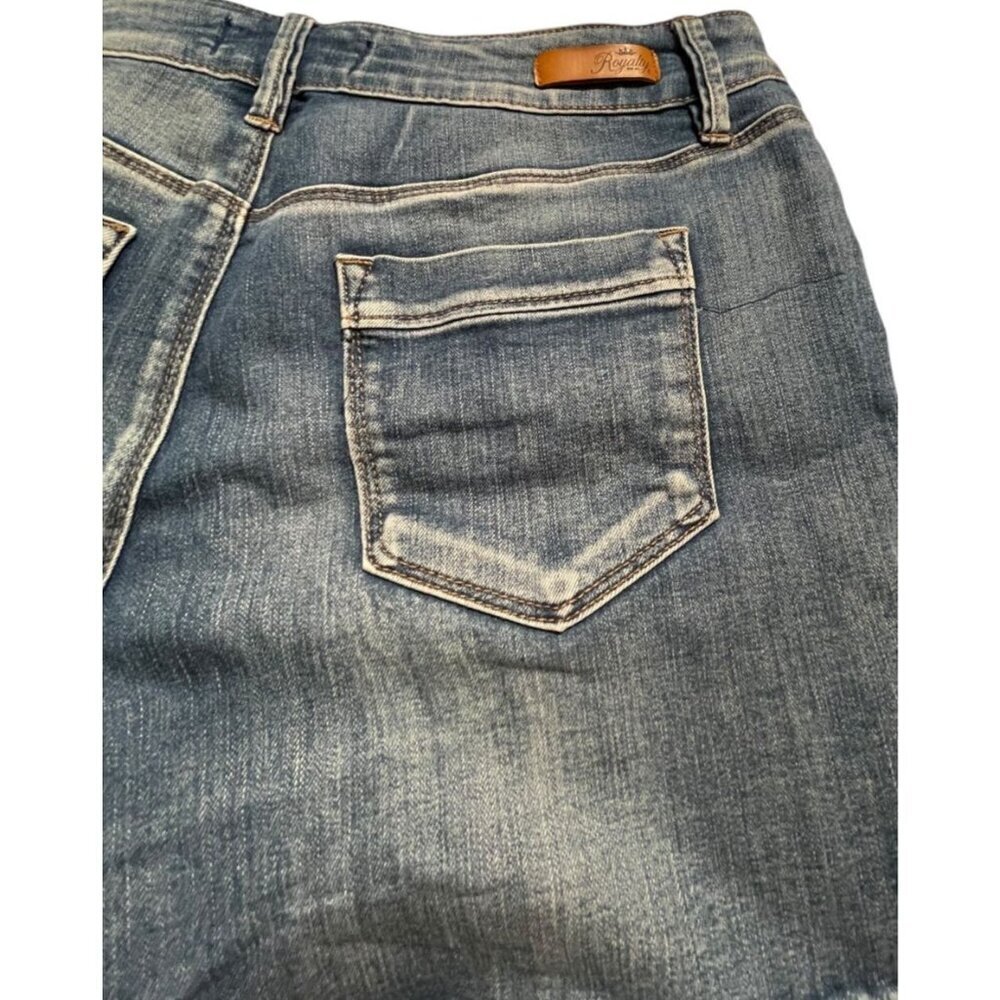 Royalty For Me Mid Rise Distressed Denim Shorts Size 10 Frayed Hem - Picture 11 of 11